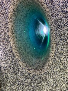 Co zobaczyć w Neapolu? Na zdjęciu tunel na stacji metra Toledo